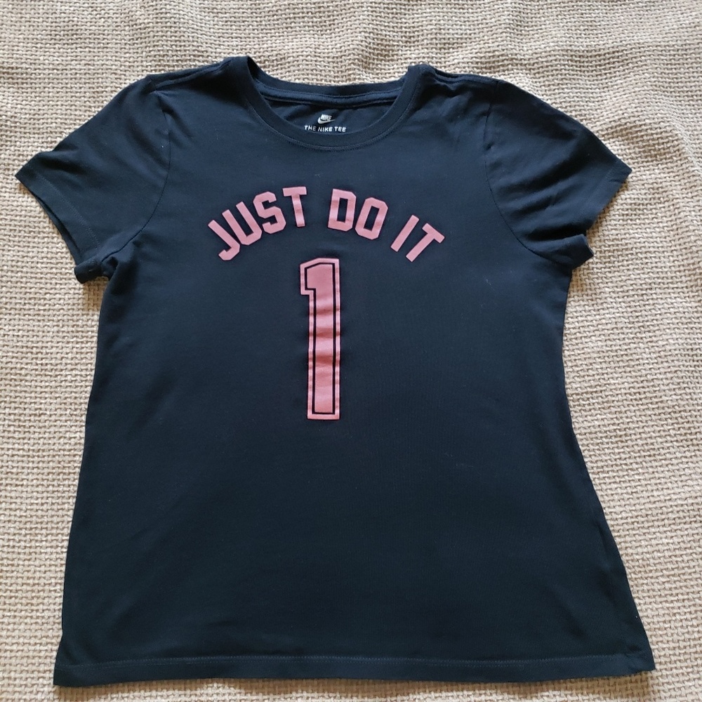 Nike Tee Big Kids - Girls - L (10 - 12)